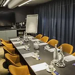 De Hallen 4*