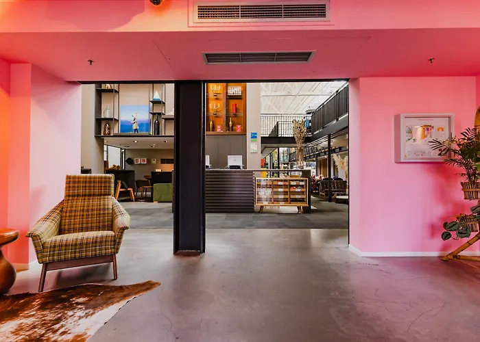 De Hallen 4* Amesterdão