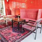 De Hallen Hotel
