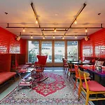 De Hallen Hotel 4*